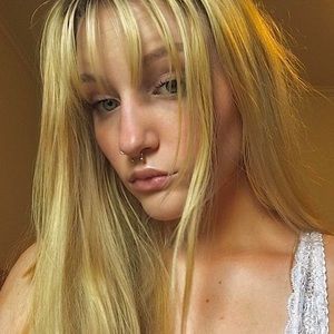 Meet your Posher, Justine